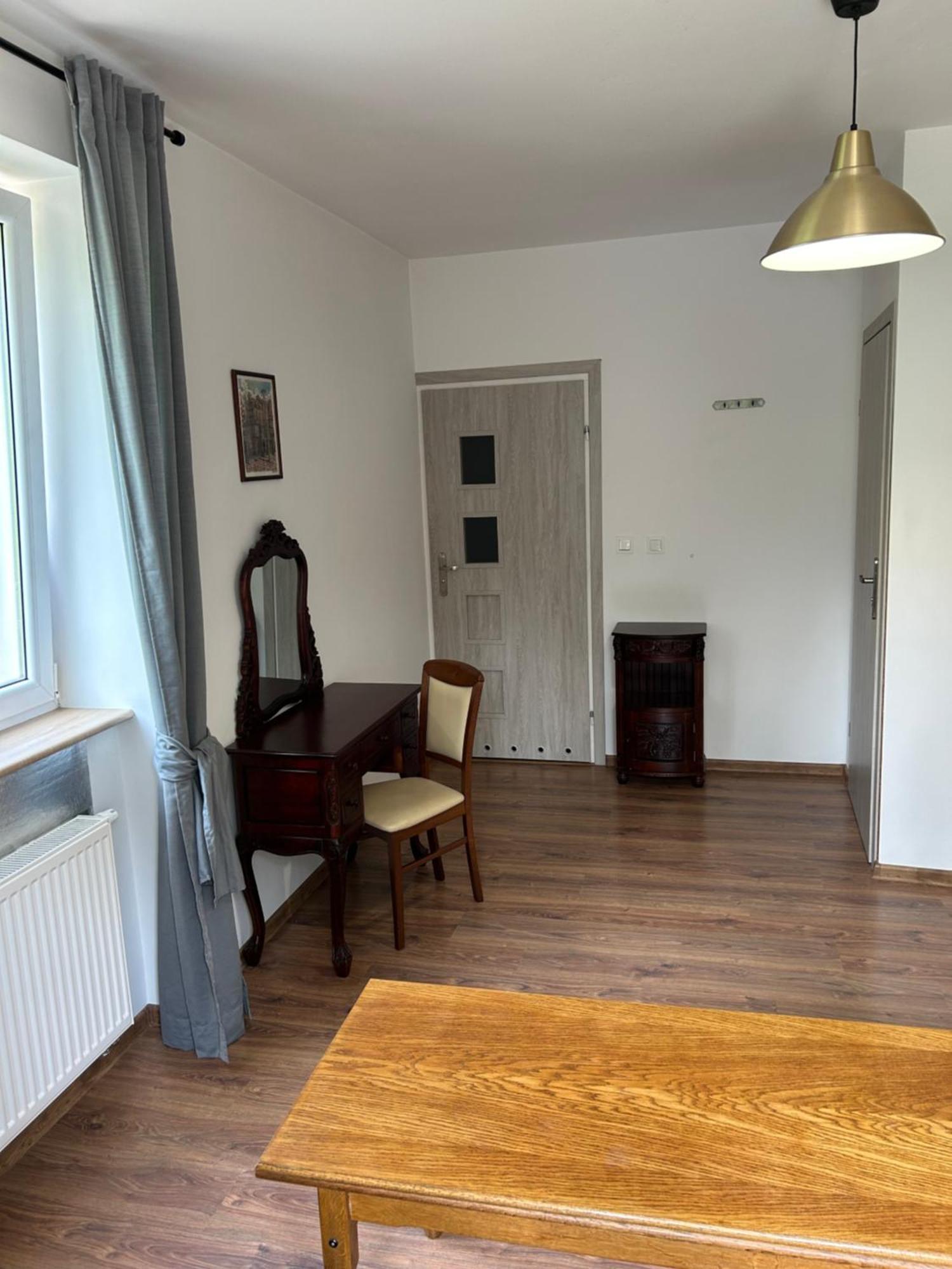 Dworska Apartment Jozefow  Exterior photo